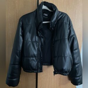 Zara leather puffer jacket. Has some wear on the collar but in good condition.